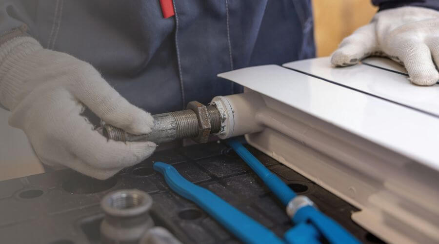 Gas Line Leak Repair in Highlands, TX